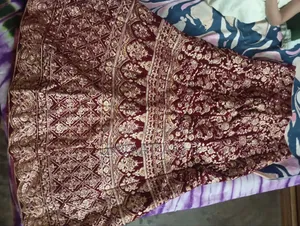 কিছু ড্রেস বিক্রি করা হবে
