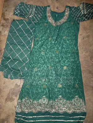 কিছু ড্রেস বিক্রি করা হবে