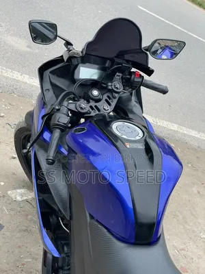 Yamaha R15 V3 2021 Blue