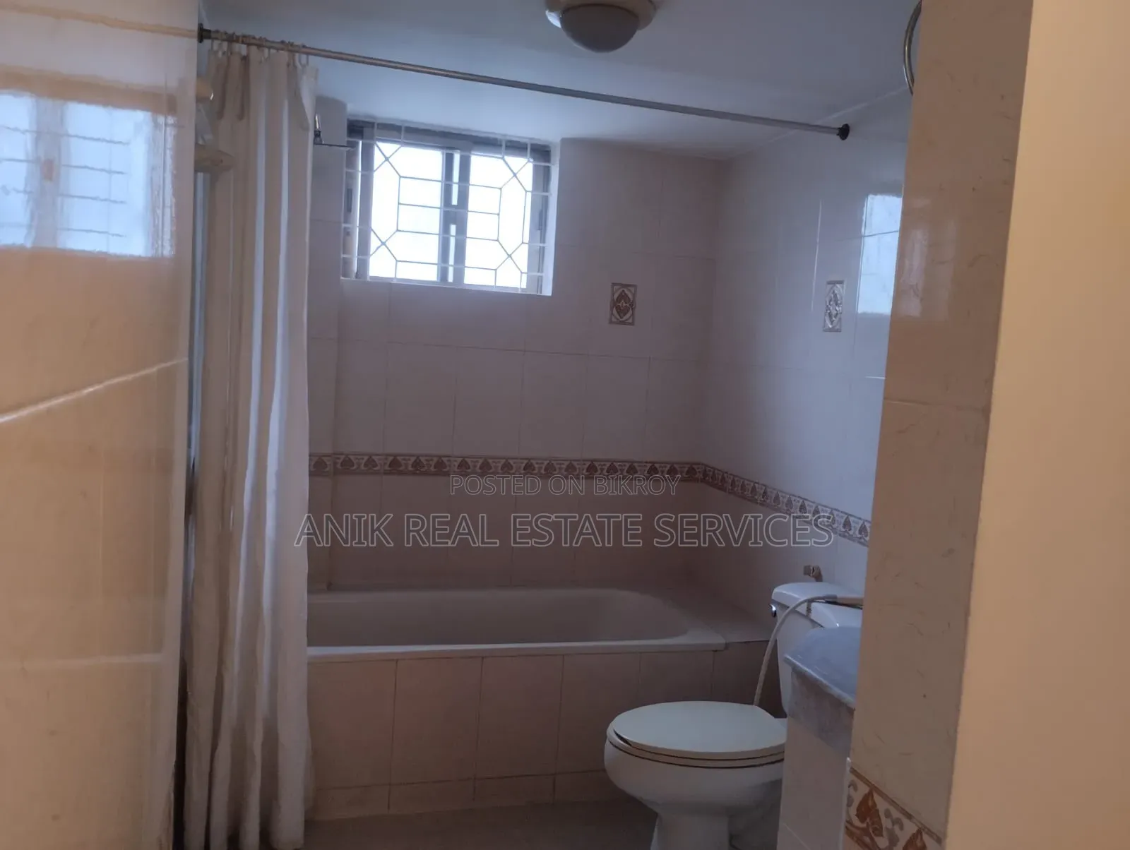 4bdrm Apartment in Anik Real Estate, Gulshan for rent