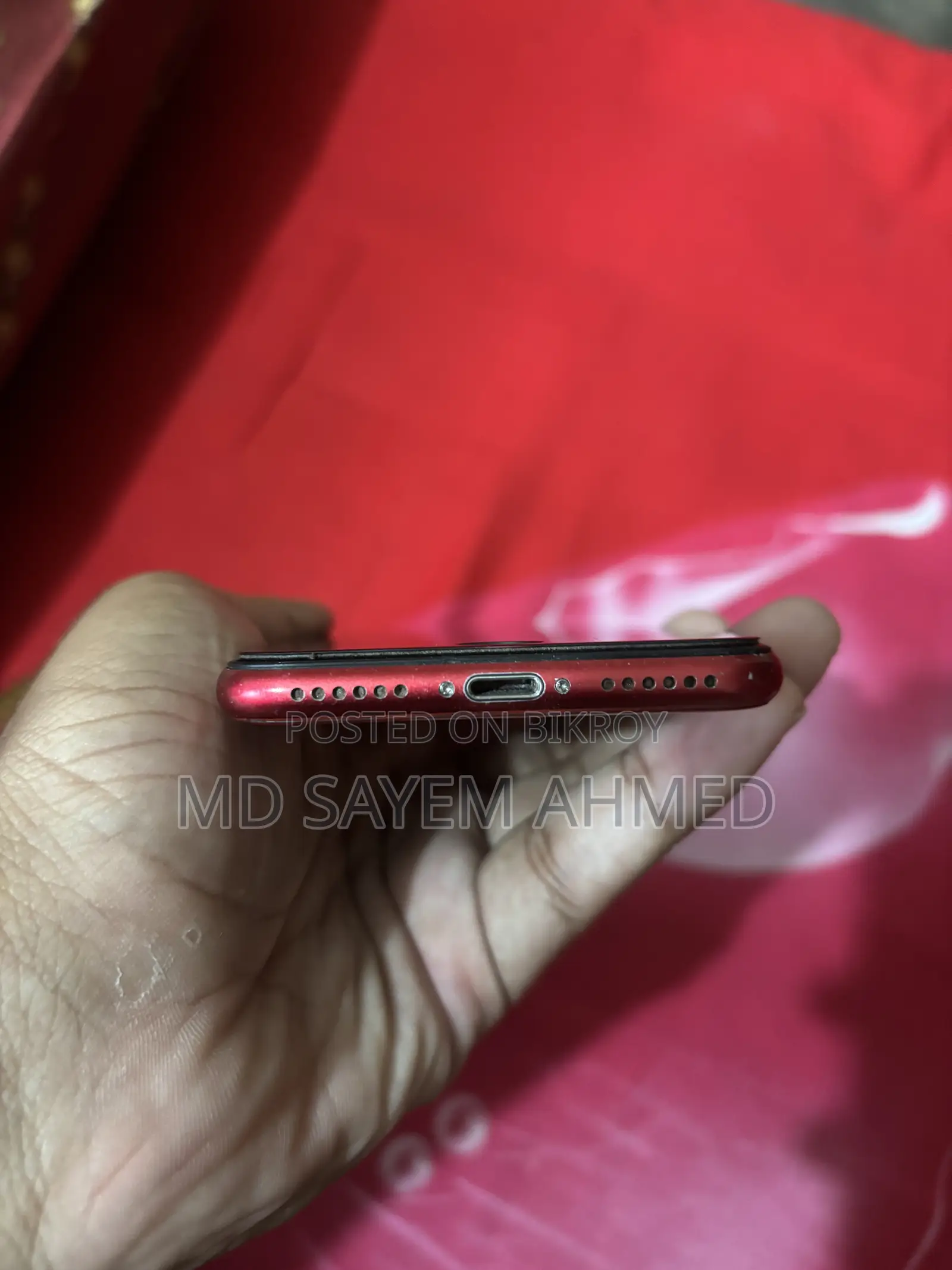 Apple iPhone SE 64 GB Red