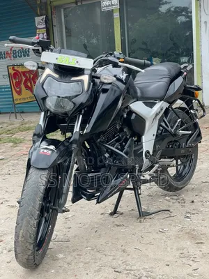 TVS Apache RTR 160 4V 2022 Black