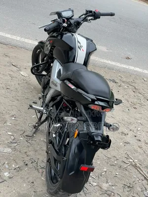 TVS Apache RTR 160 4V 2022 Black