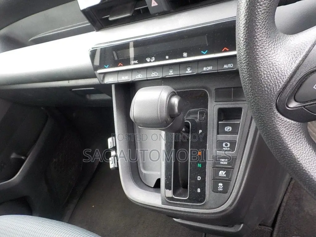 New Toyota Noah 2022 Beige