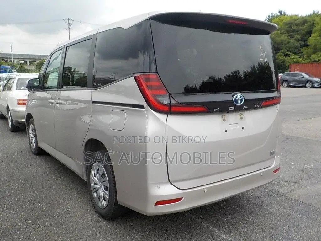 New Toyota Noah 2022 Beige