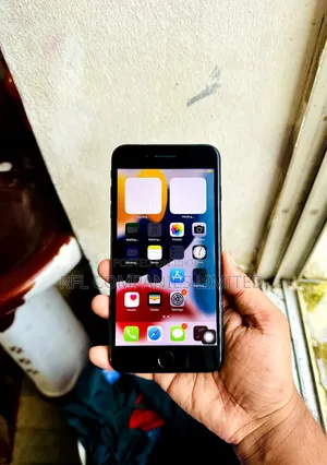 Apple iPhone 7 Plus 128 GB Black