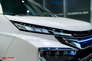Toyota Voxy Hybrid S-Z 2WD 7-Seater 2023 Pearl