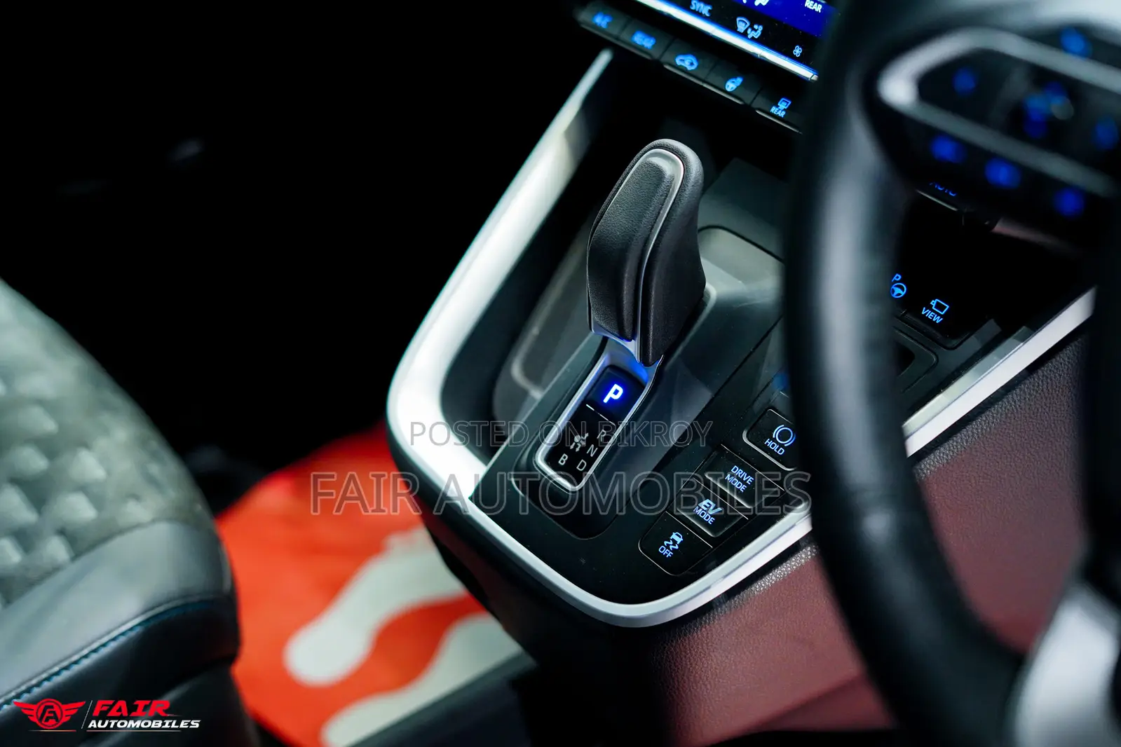 Toyota Voxy Hybrid S-Z 2WD 7-Seater 2023 Pearl