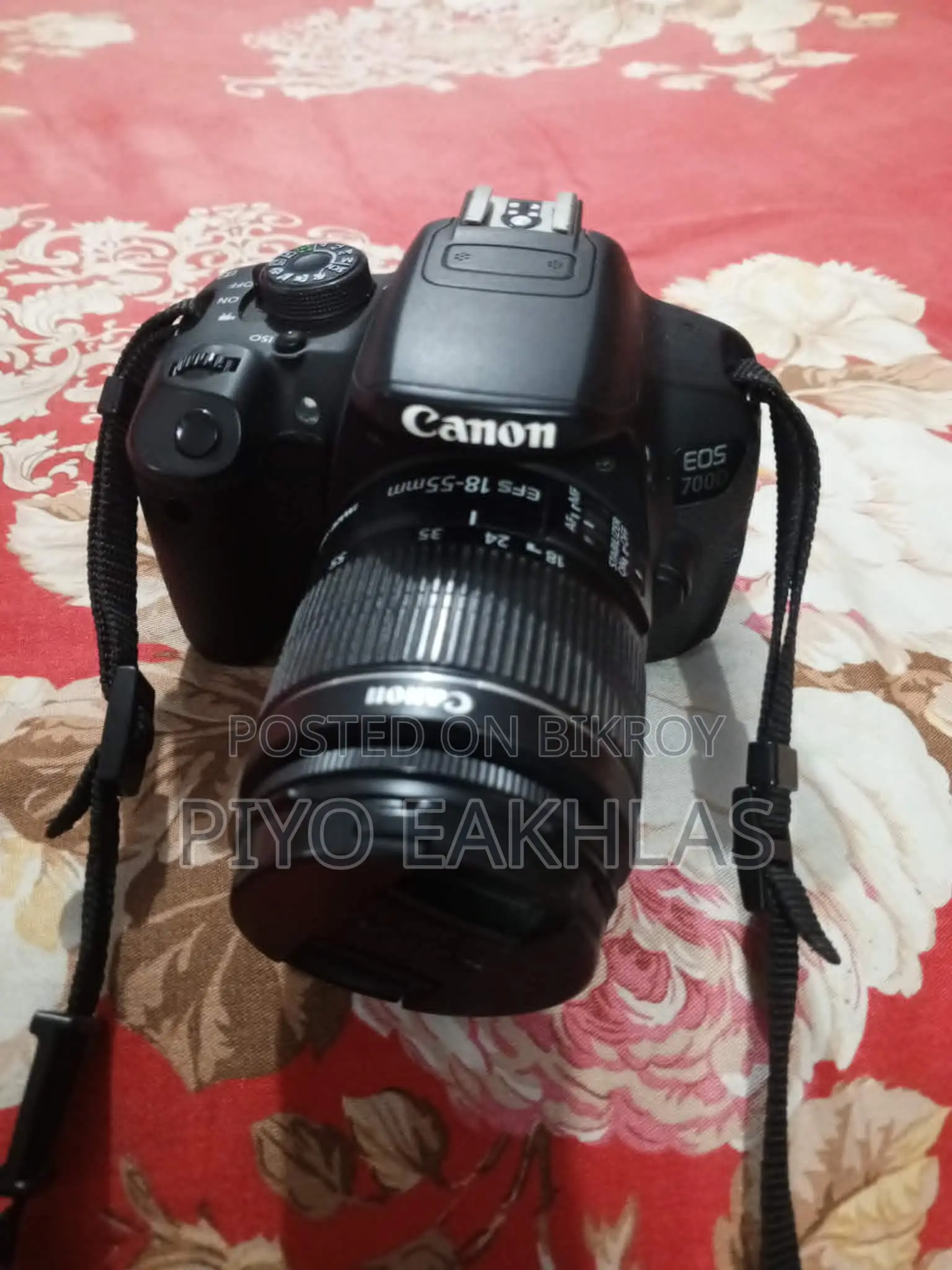 Canon EOS 700D DSLR Camera (with 18-55mm Lens)