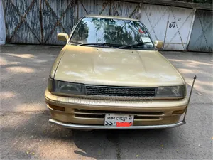 Toyota Corolla 1991 Gold