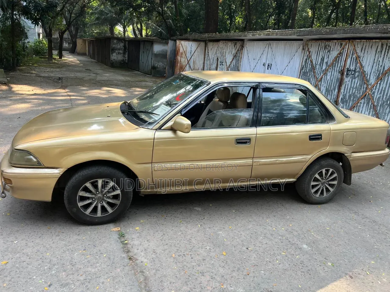 Toyota Corolla 1991 Gold
