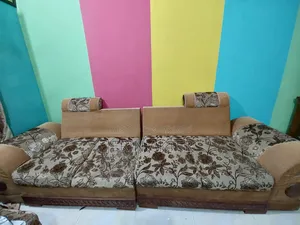 Urgent Sale – 5 Seater Wooden Sofa Set With Corner