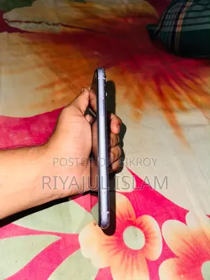 Apple iPhone 11 64 GB Pink