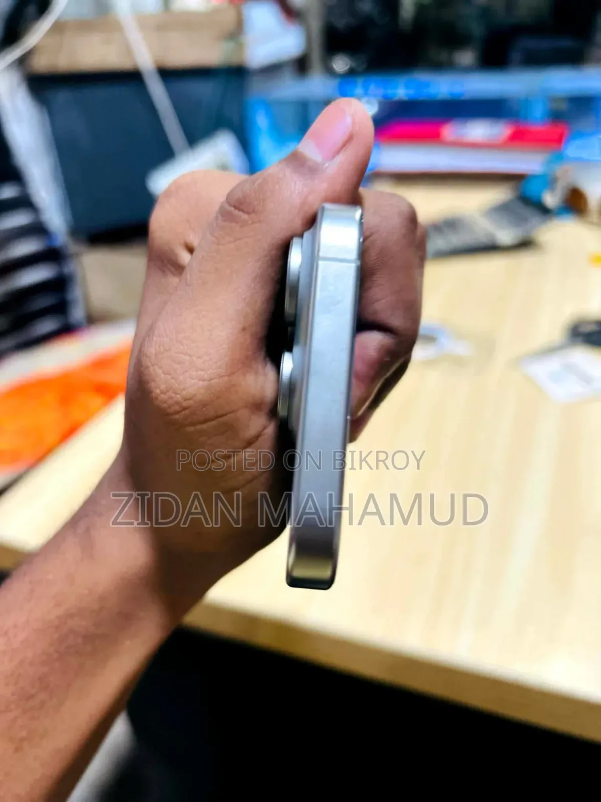 New Apple iPhone 15 Pro 256 GB Bronze