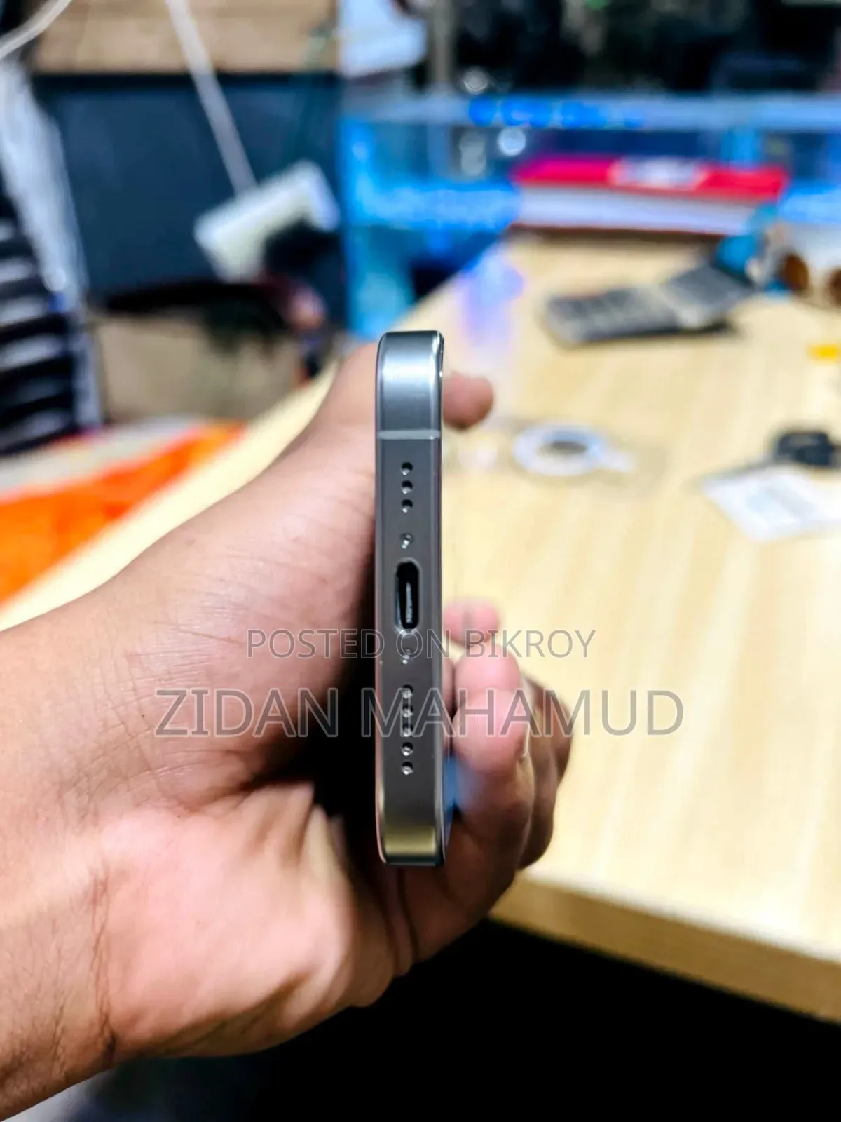 New Apple iPhone 15 Pro 256 GB Bronze