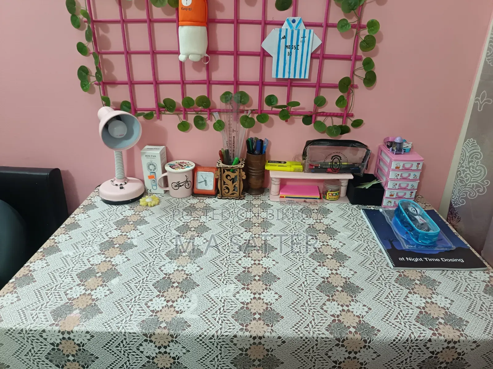 Reading Table