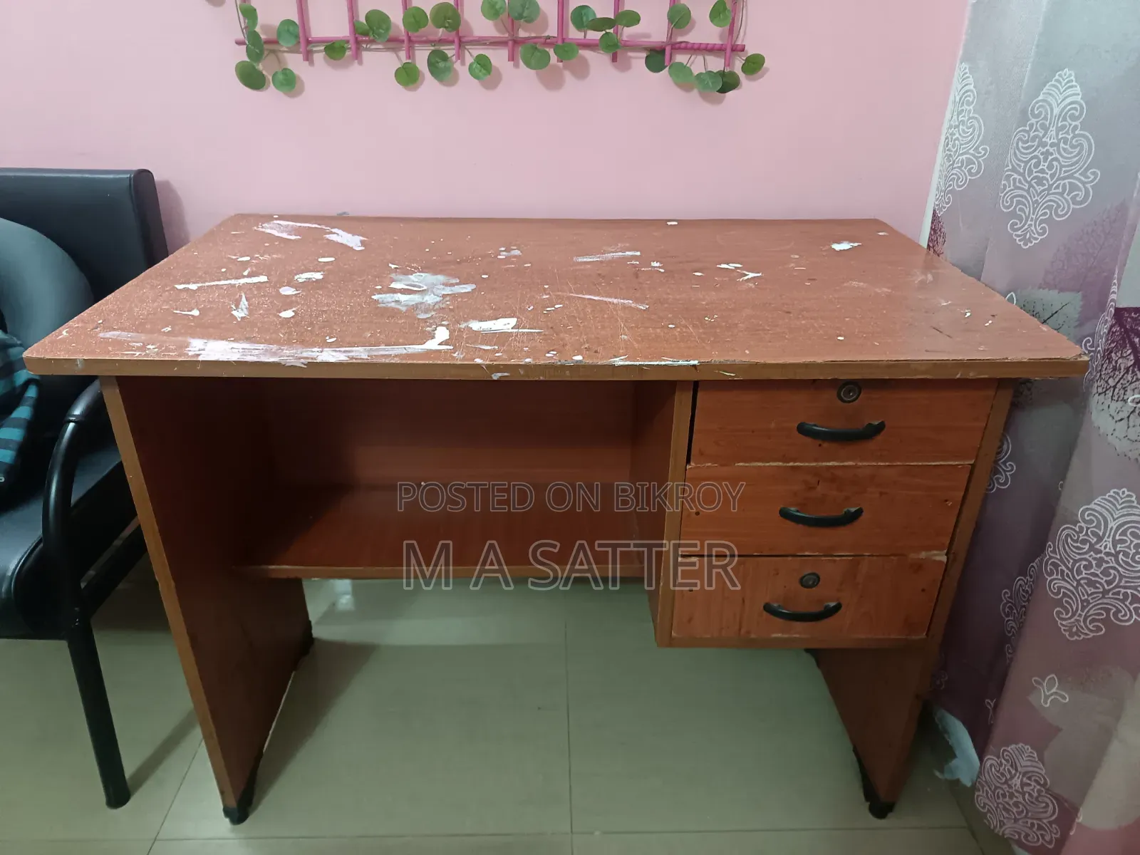 Reading Table