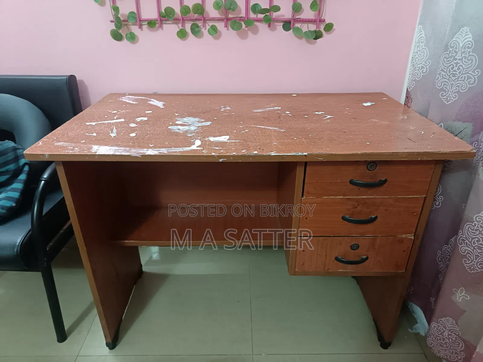 Reading Table