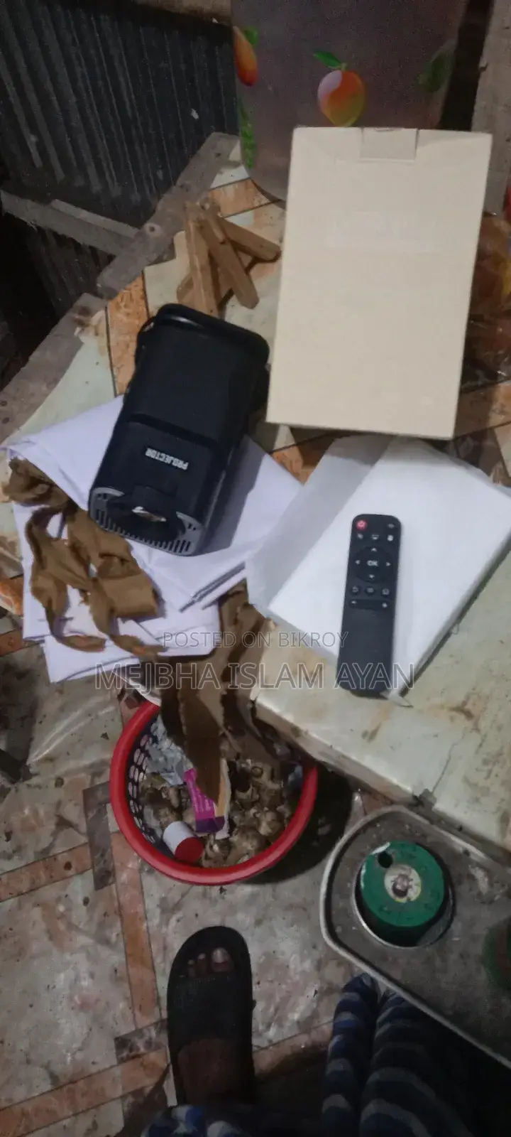 Hy320 Mini Projector