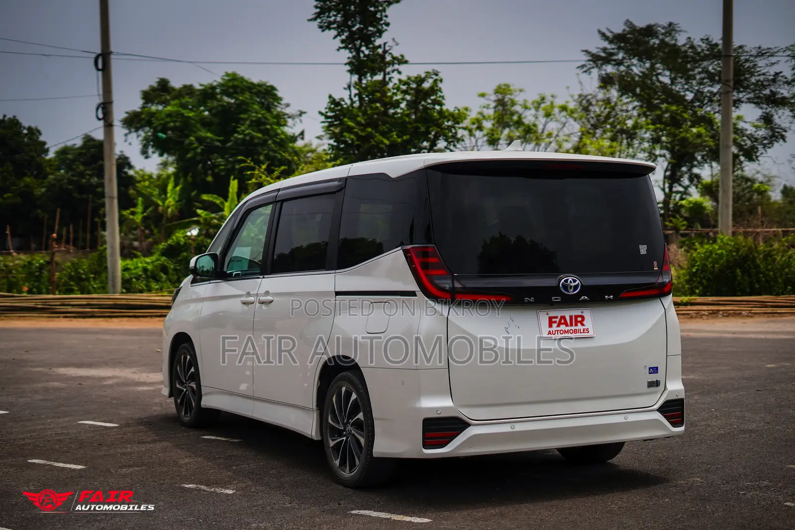 Toyota Noah 2022 Pearl
