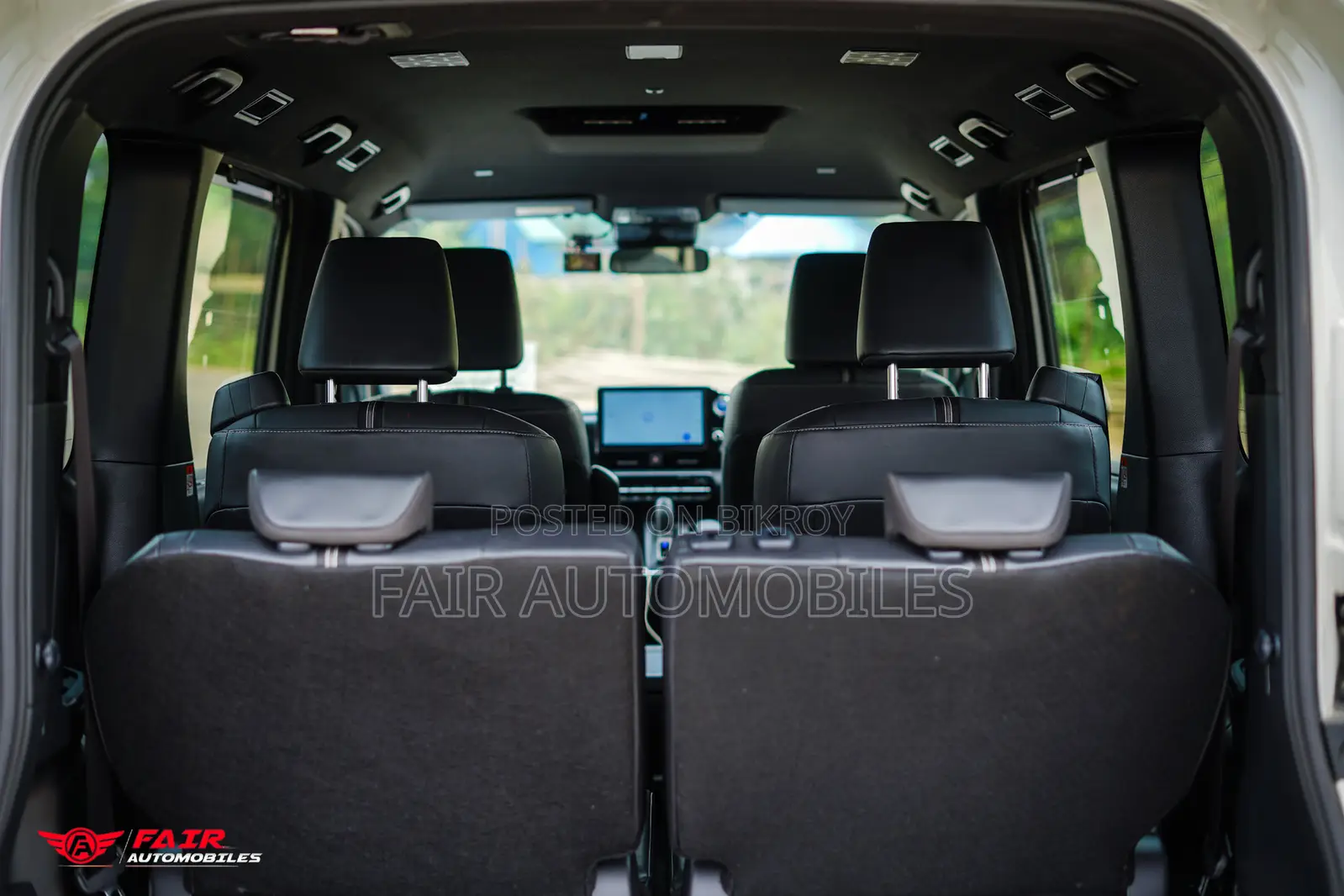 Toyota Noah 2022 Pearl