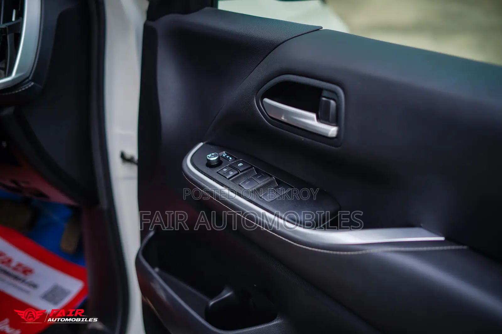 Toyota Noah 2022 Pearl