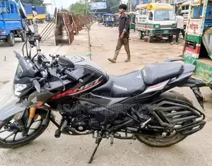 হোন্ডা হর্নেট ২০২৬ ব্ল্যাক