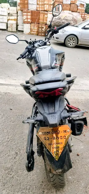 হোন্ডা হর্নেট ২০২৬ ব্ল্যাক