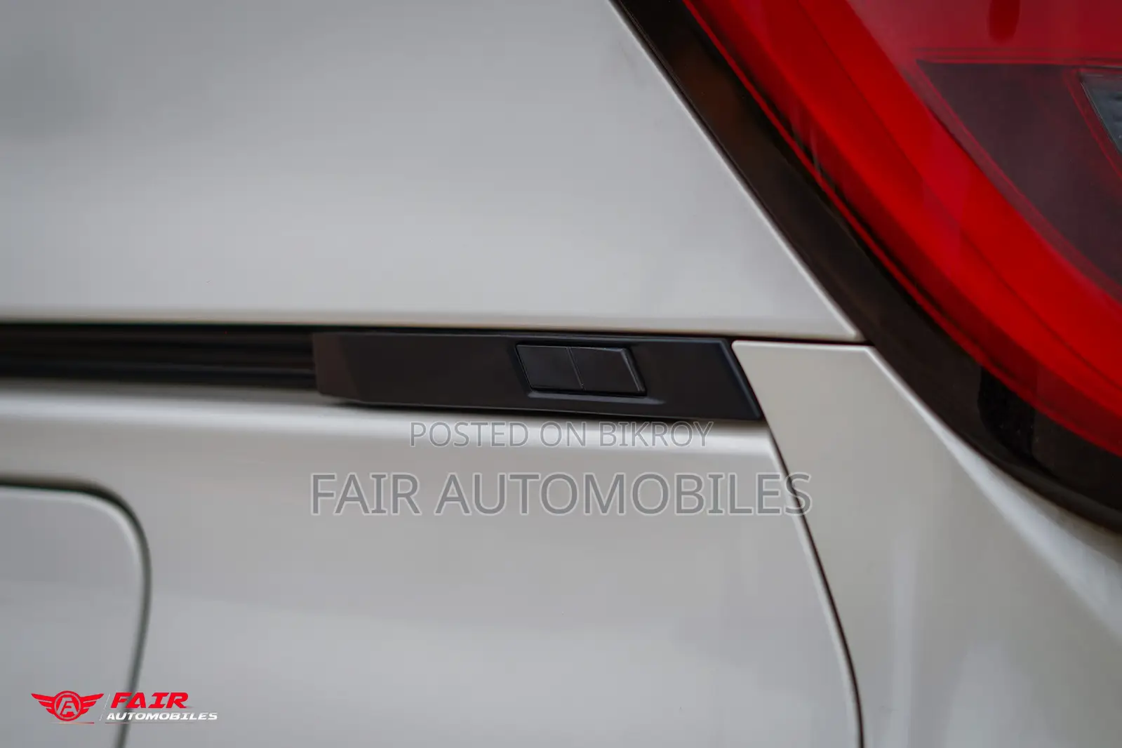 Toyota Noah 2022 Pearl