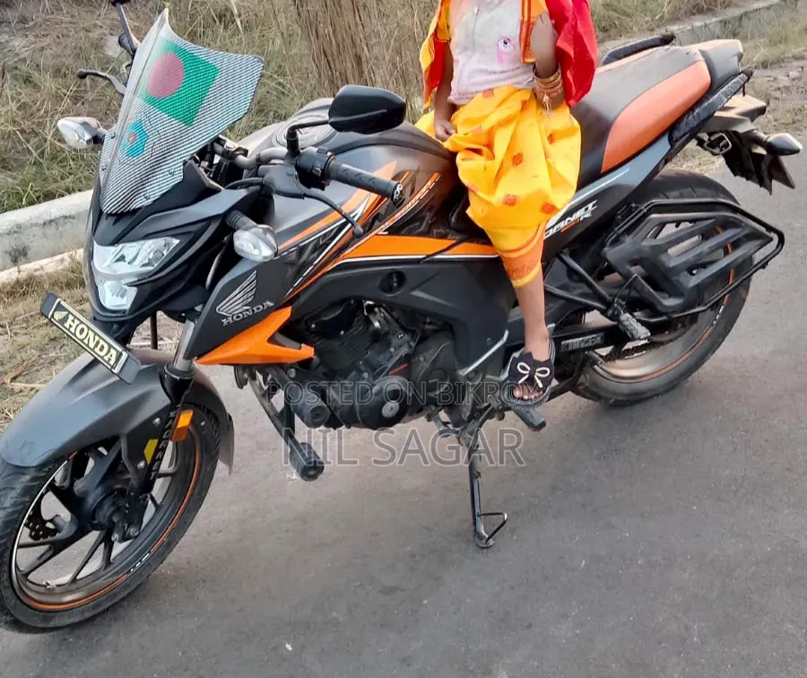 Honda Hornet 2020 Orange