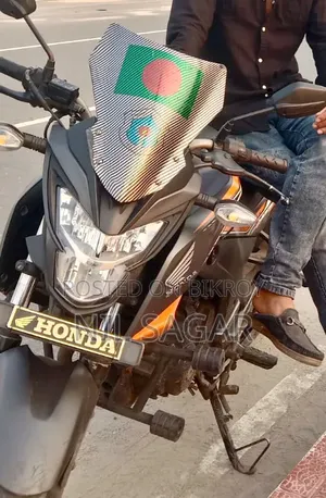 Honda Hornet 2020 Orange