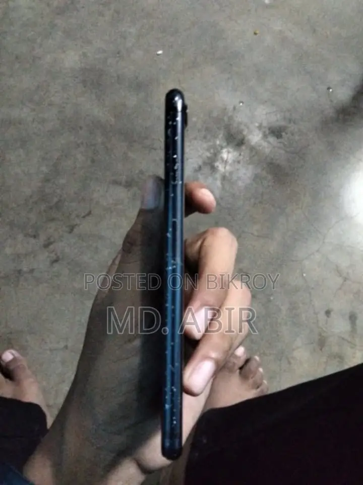 Apple iPhone 7 32 GB Black