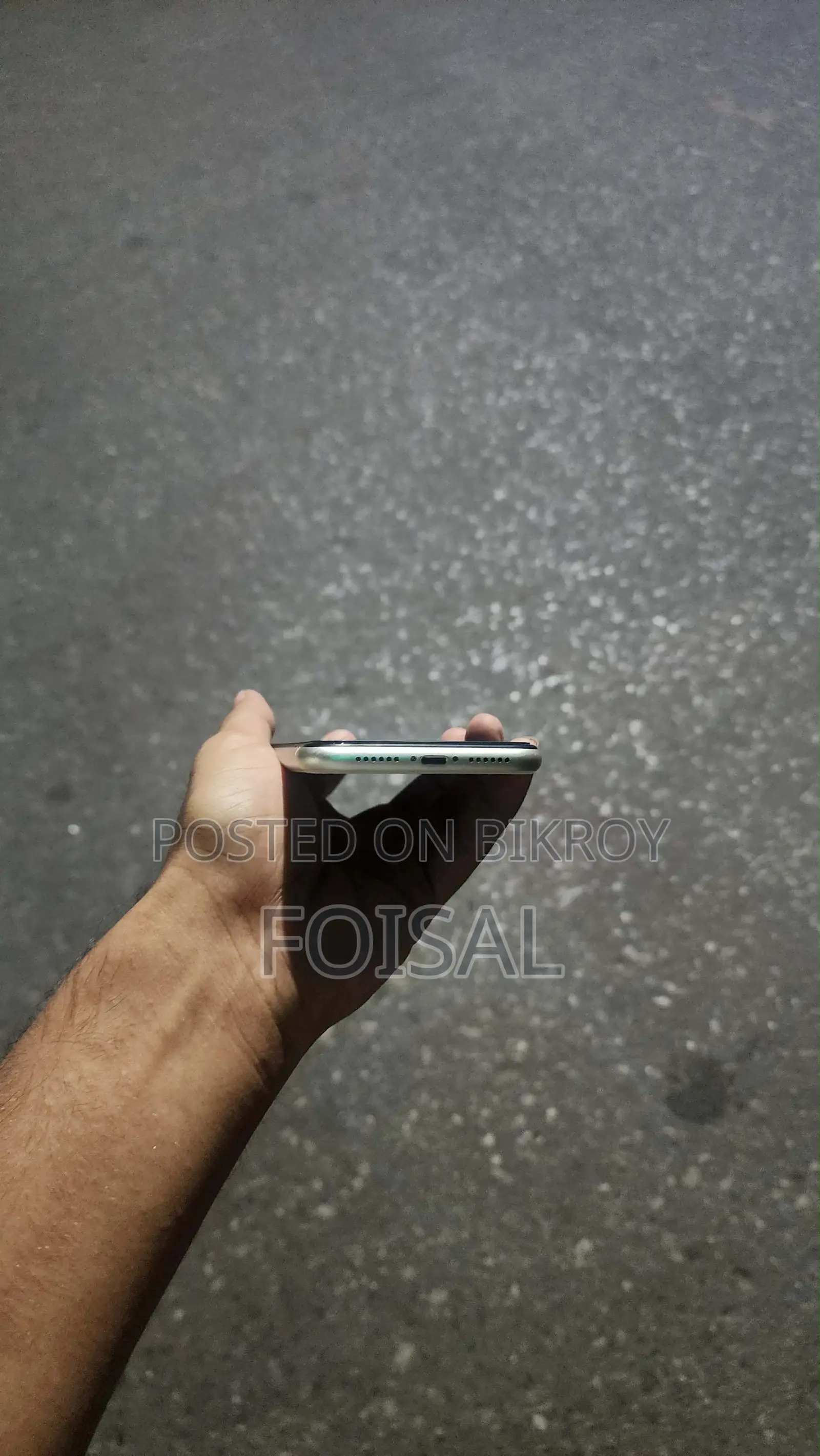 অ্যাপল আইফোন ১১ ৬৪ জিবি হোয়াইট