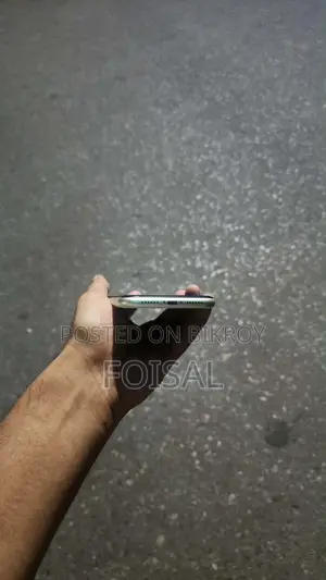 অ্যাপল আইফোন ১১ ৬৪ জিবি হোয়াইট