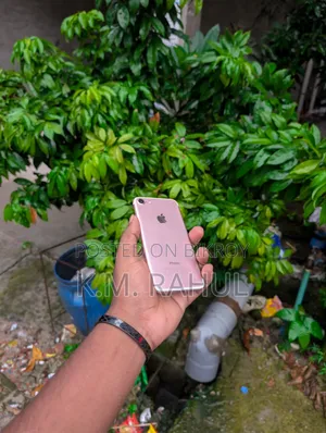 Apple iPhone 7 32 GB Rose Gold