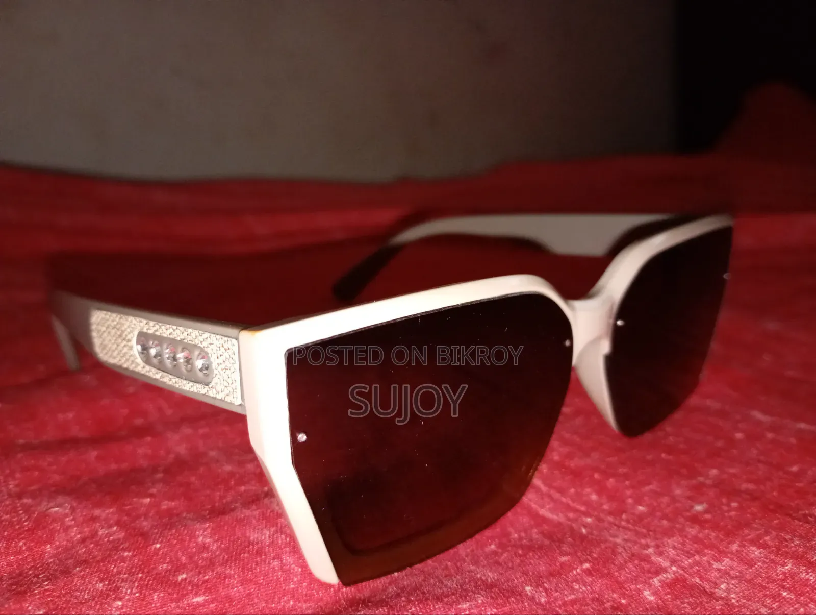 লেডিস সানগ্লাস