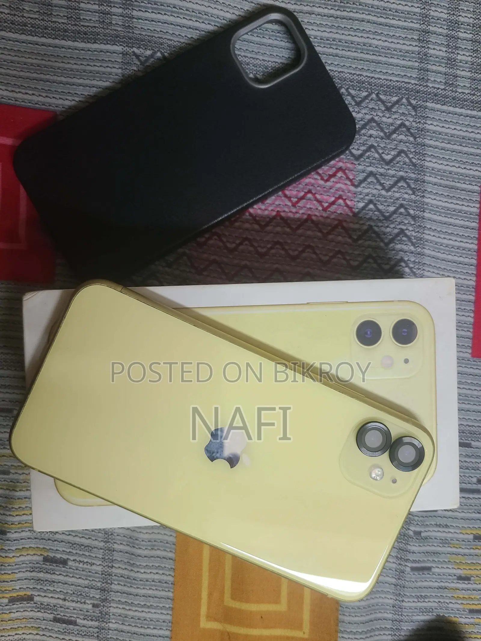 Apple iPhone 11 128 GB Yellow