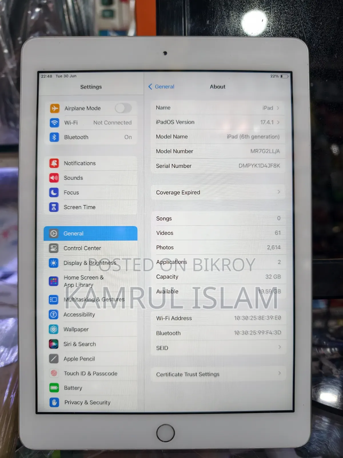 Apple iPad 9.7 32 GB Gray