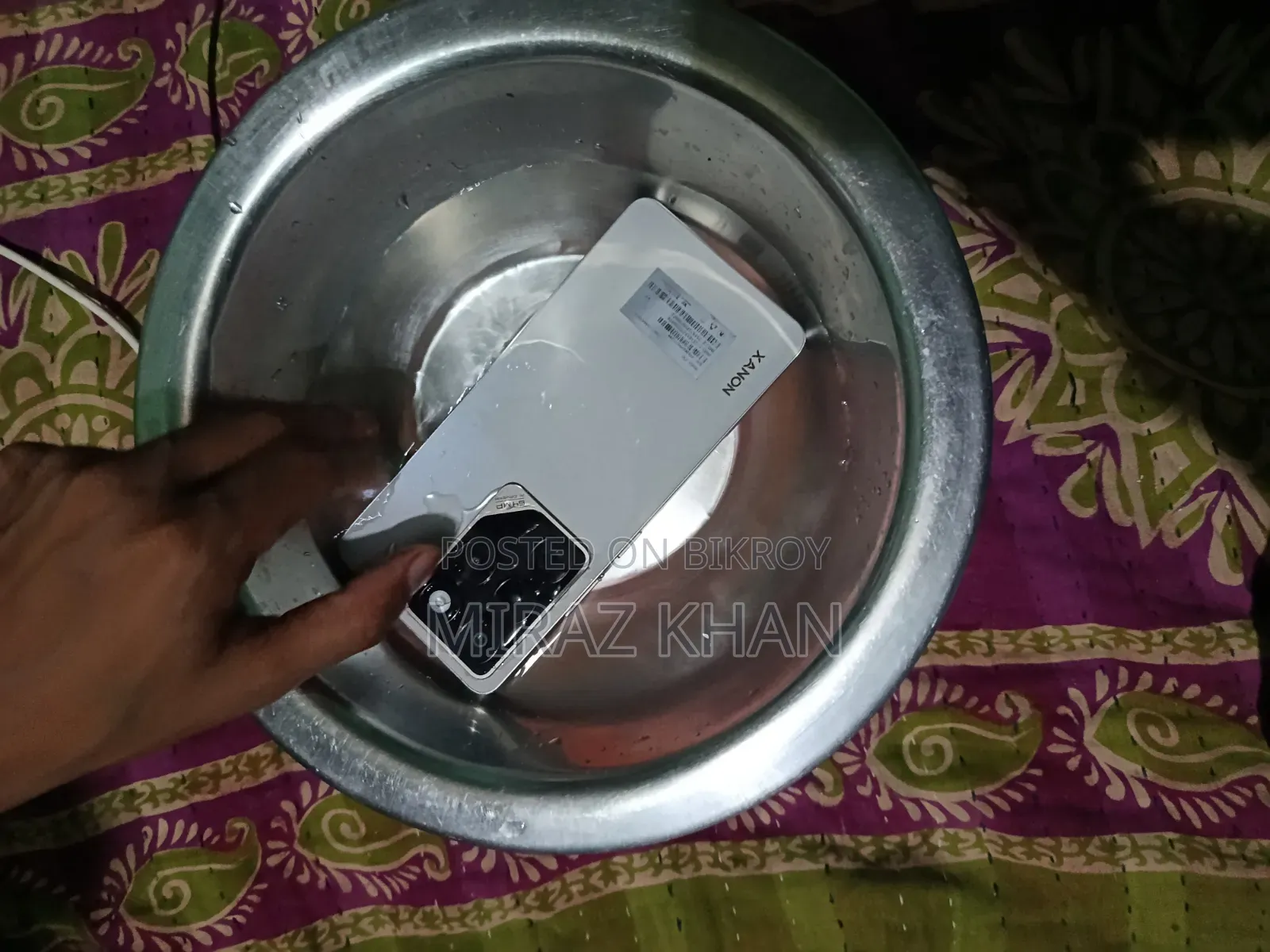 Mobile Phone 8 GB White