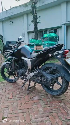 Yamaha 2018 Black