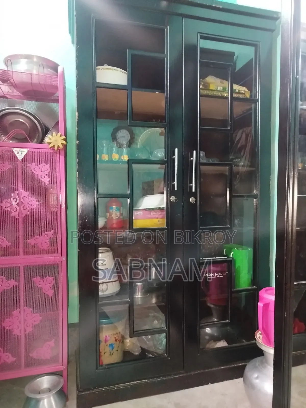 Showcase for sale 8500
