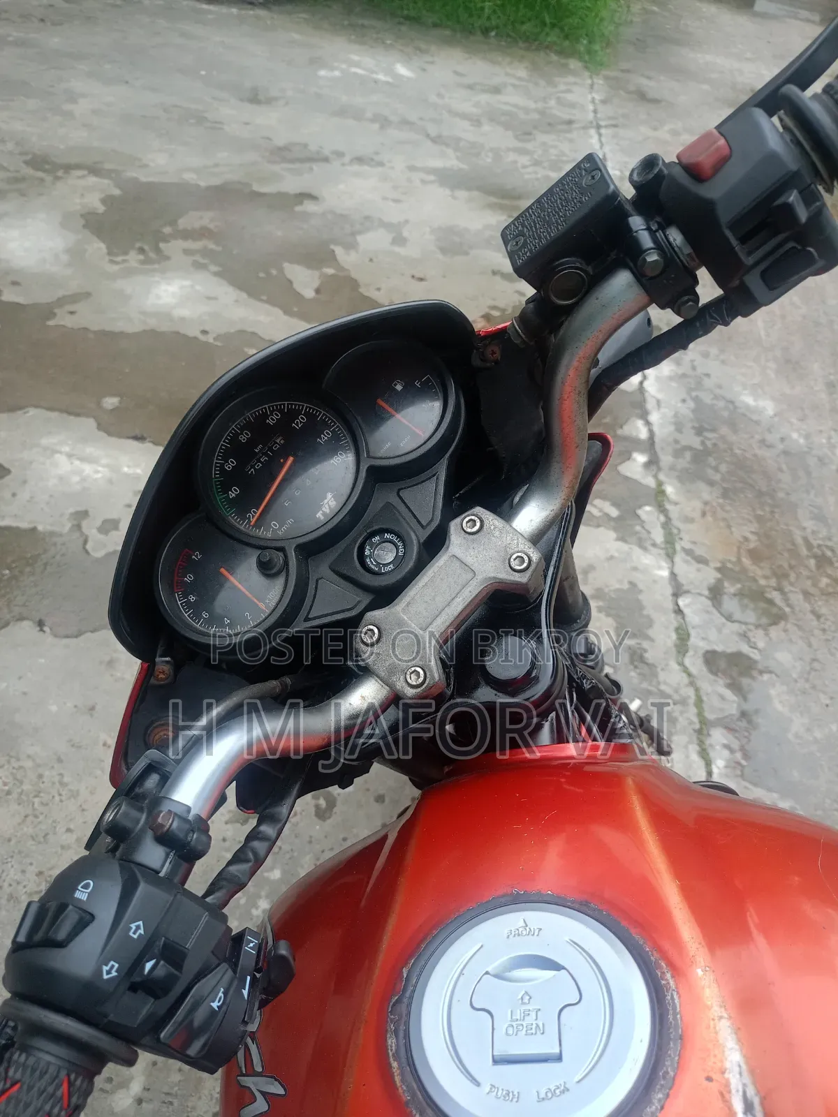 TVS Apache RTR 160 2V 2010 Red