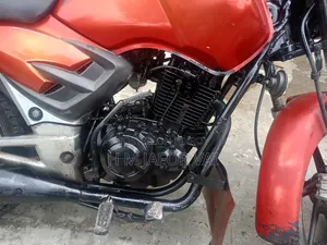 TVS Apache RTR 160 2V 2010 Red