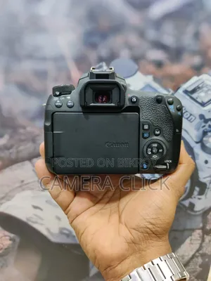 Canon 77d Professional Camera