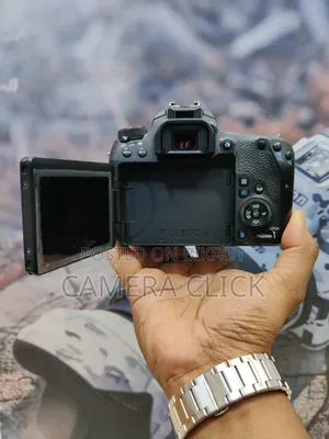 Canon 77d Professional Camera