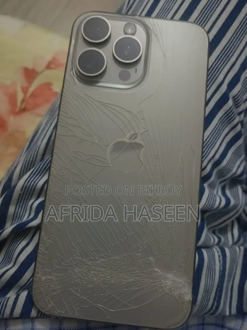 Apple iPhone 15 Pro Max ২৫৬ জিবি হোয়াইট