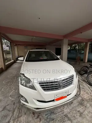 টয়োটা প্রিমিও ২০১২ পার্ল