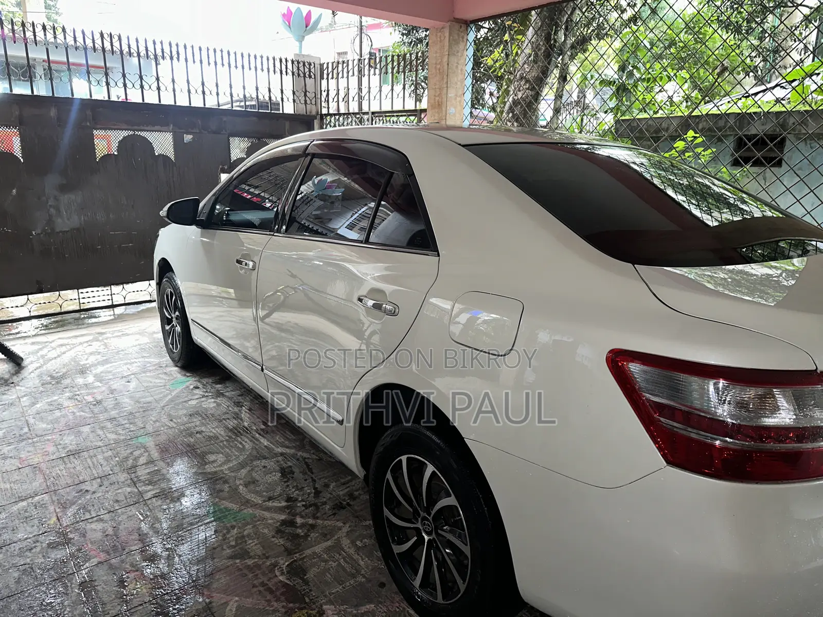 Toyota Premio 2012 Pearl
