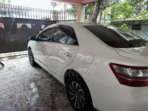 Toyota Premio 2012 Pearl