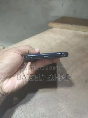 Symphony Z42 32 GB Black